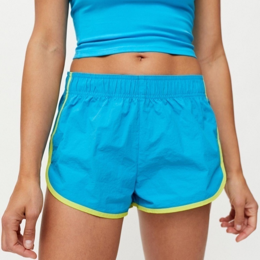 NWT Urban Outfitters Naomi Dolphin Hem Shorts in Blue